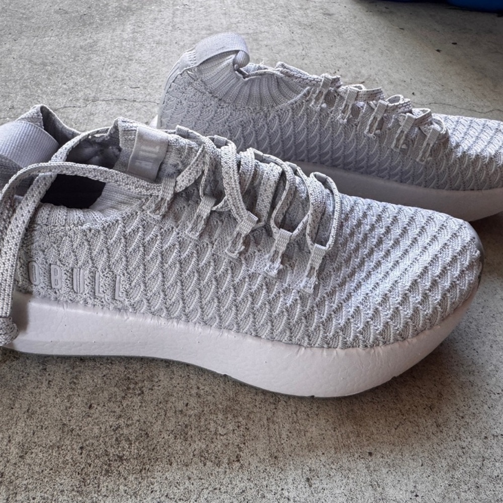 NOBULL drive Light Gray Trainers women size 8